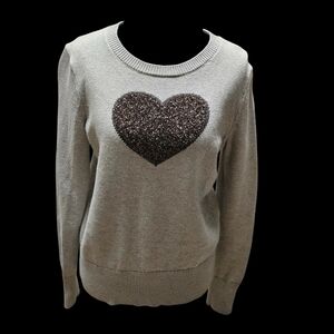 GAP Gray Sweater w/ Raised Heart | Size Small | Valentine’s Day